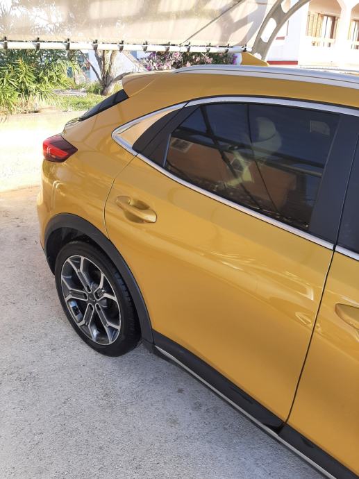 Kia XCeed 1.5 T-GDI 7DCT ex way , quantum yellow, izvrsno stanjeje, fotografija 10