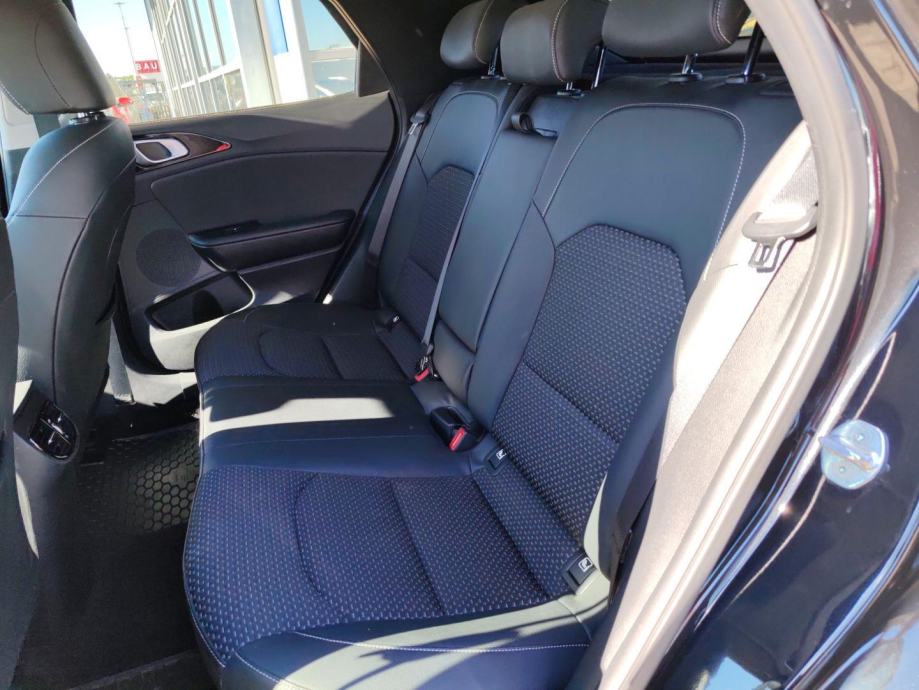KIA XCeed 1.5 T-GDI EX STREAM DCT, fotografija 10