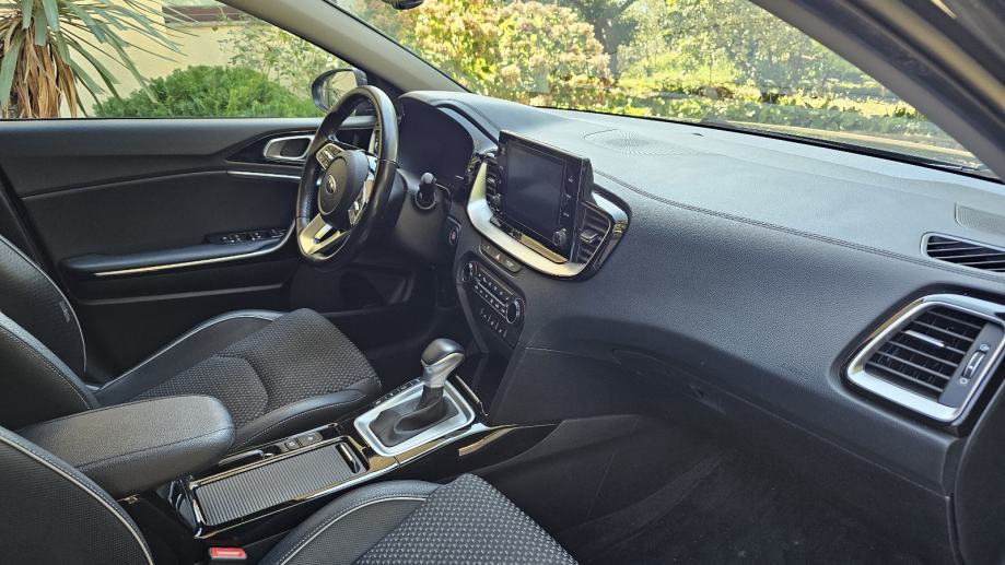 Kia XCeed 1.5 T-GDI EX Way 7DCT (2021.) 1.VLASNIK- MAX.OPREMA-JAMSTVO, fotografija 14
