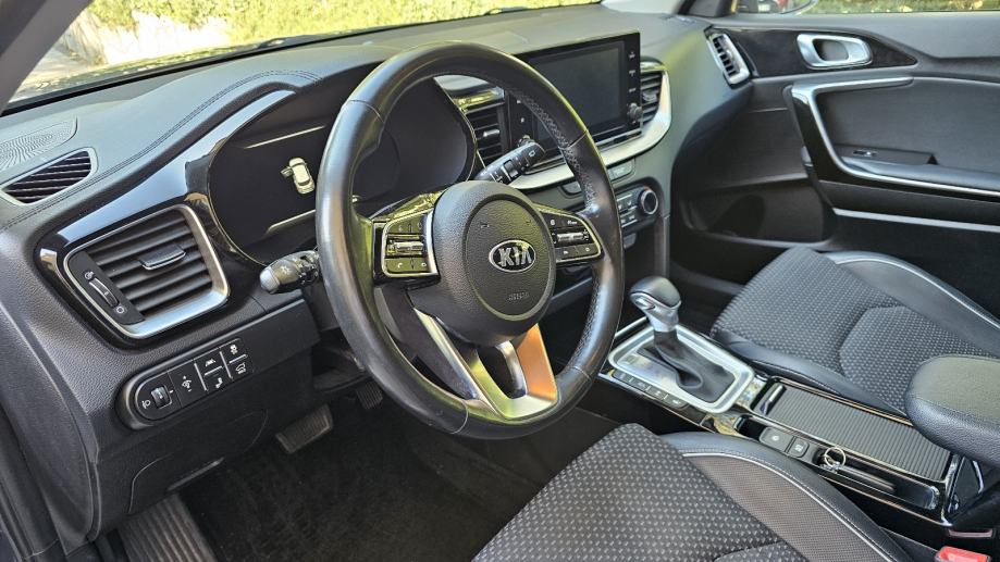 Kia XCeed 1.5 T-GDI EX Way 7DCT (2021.) 1.VLASNIK- MAX.OPREMA-JAMSTVO, fotografija 15