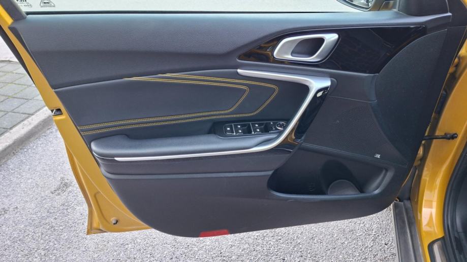 KIA XCeed 1.5 T-GDI, SAMO 60.487 KM, JAMSTVO, fotografija 19
