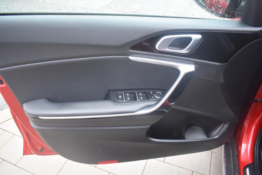KIA XCeed 1.5 T-GDI WAY, GRIJANJE VOLANA, JAMSTVO, fotografija 19