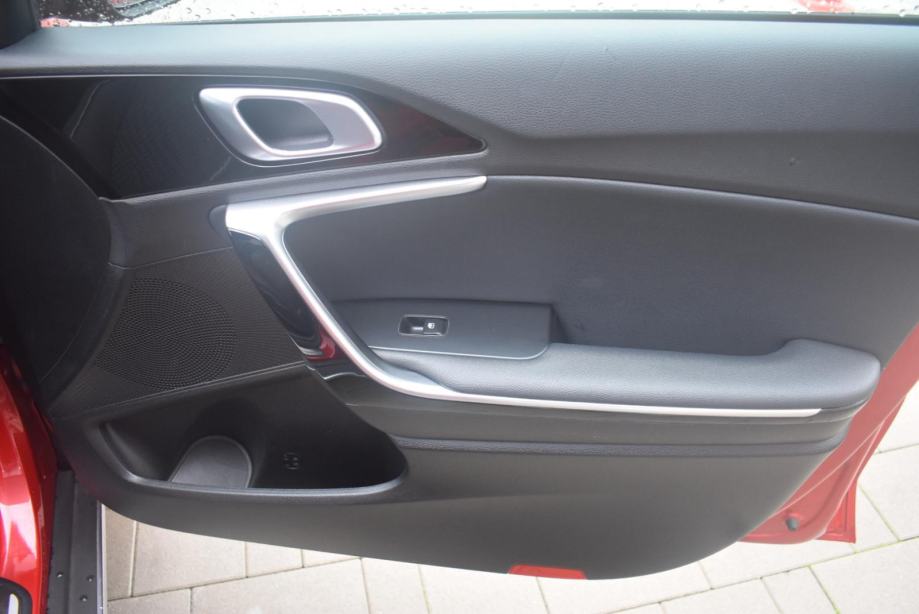 KIA XCeed 1.5 T-GDI WAY, GRIJANJE VOLANA, JAMSTVO, fotografija 20
