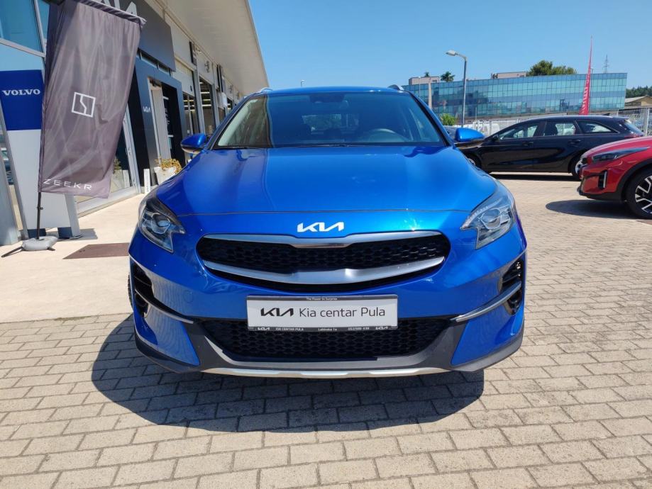 KIA XCeed 1.6 CRDI Way dct tvorničko jamstvo, upravo napravljen servis, pogled izvana - slika 2