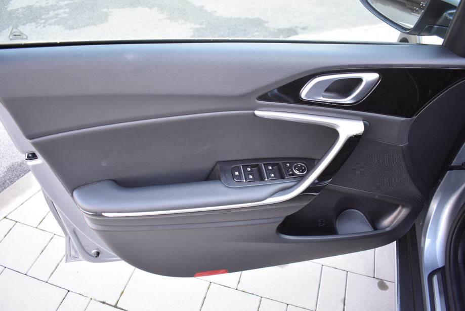 Kia XCeed 1.6 T-GDI, NAV, KAMERA, TEMPOMAT, fotografija 19