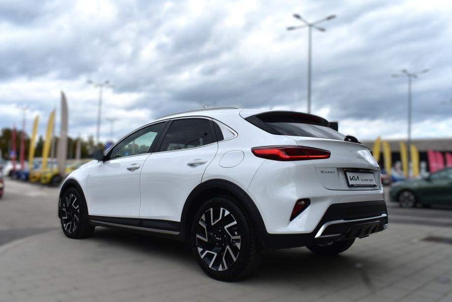 KIA XCEED 1.6 T-GDI, NAVIGACIJA, MALO KM., JAMSTVO, fotografija 10
