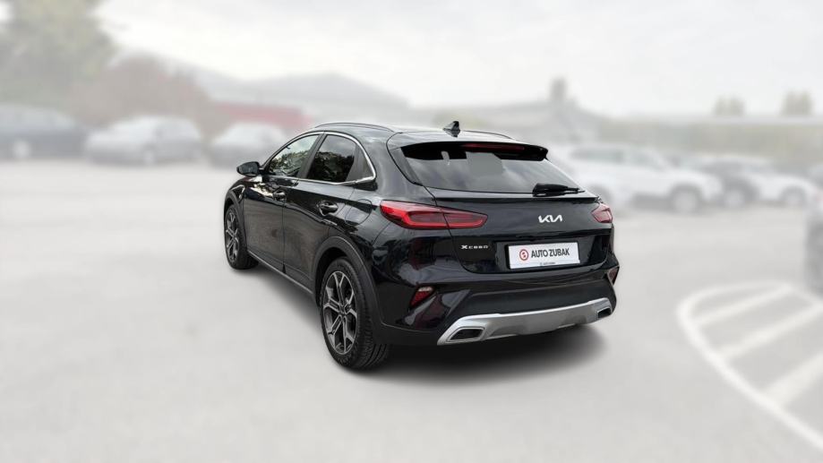 KIA XCEED 2021 • PREMIUM jamstvo • AutoZubak Rabljena, fotografija 8