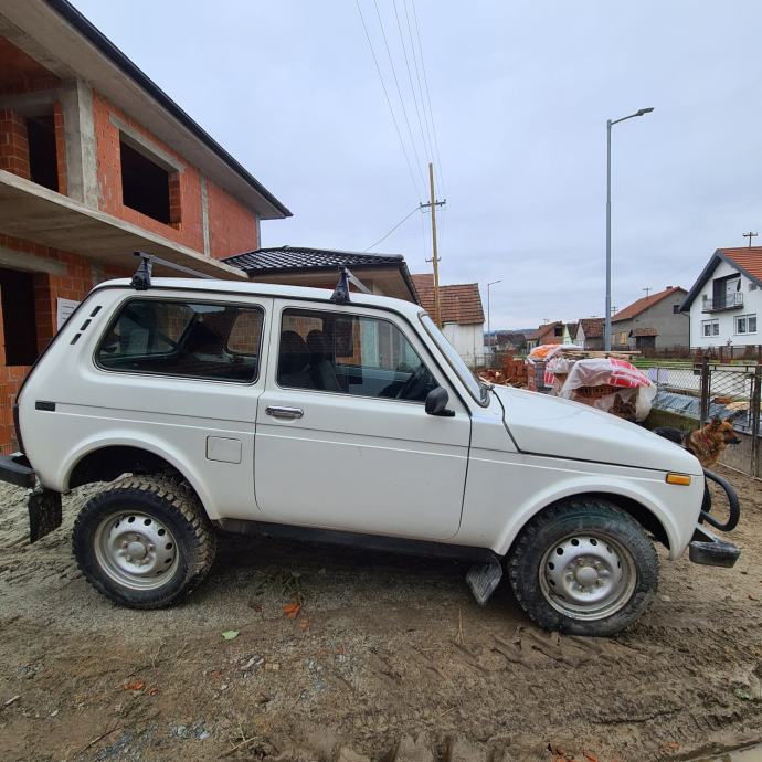 Lada Niva 1.7i 4x4, reg. god. dana, servo!!, 2003 god.