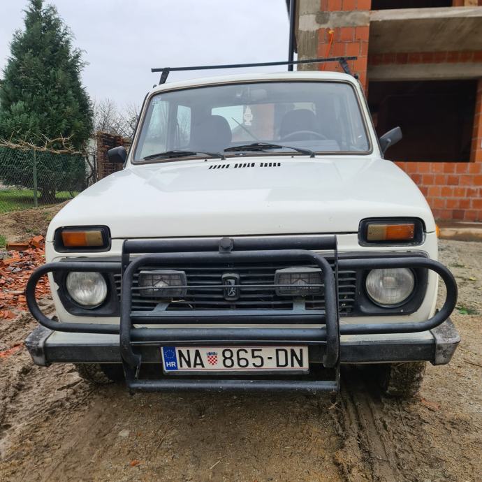 Lada Niva 1.7i 4x4, reg. god. dana, servo!!, 2003 god.