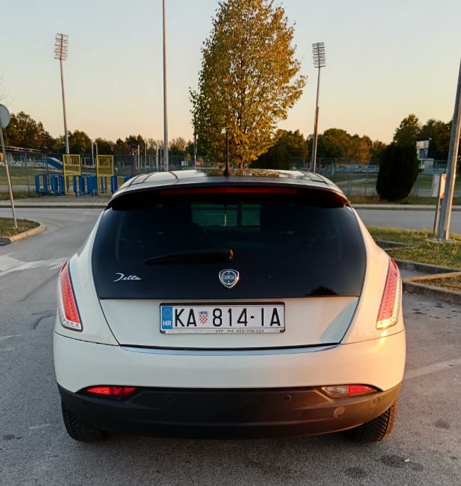 Lancia Delta 1,6 MJTD, fotografija 6
