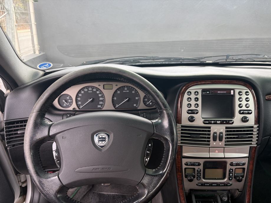 Lancia Lybra 2,4 JTD LX, fotografija 6