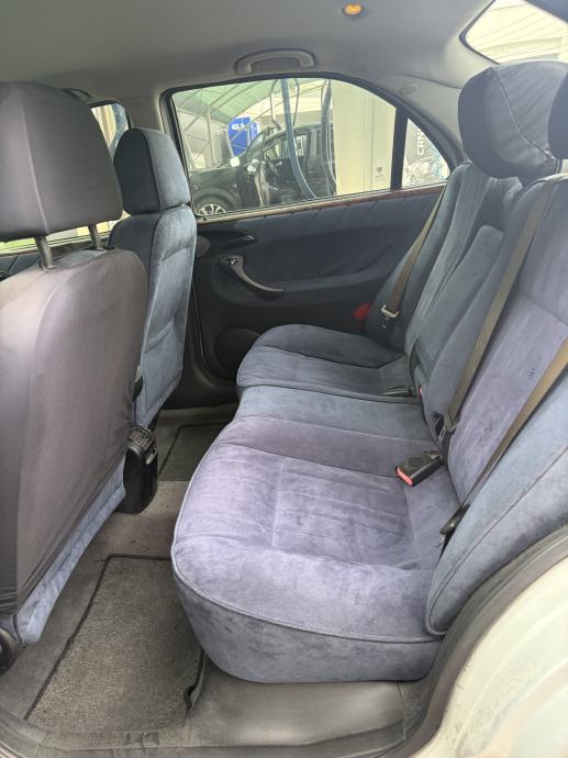 Lancia Lybra 2,4 JTD LX, fotografija 7