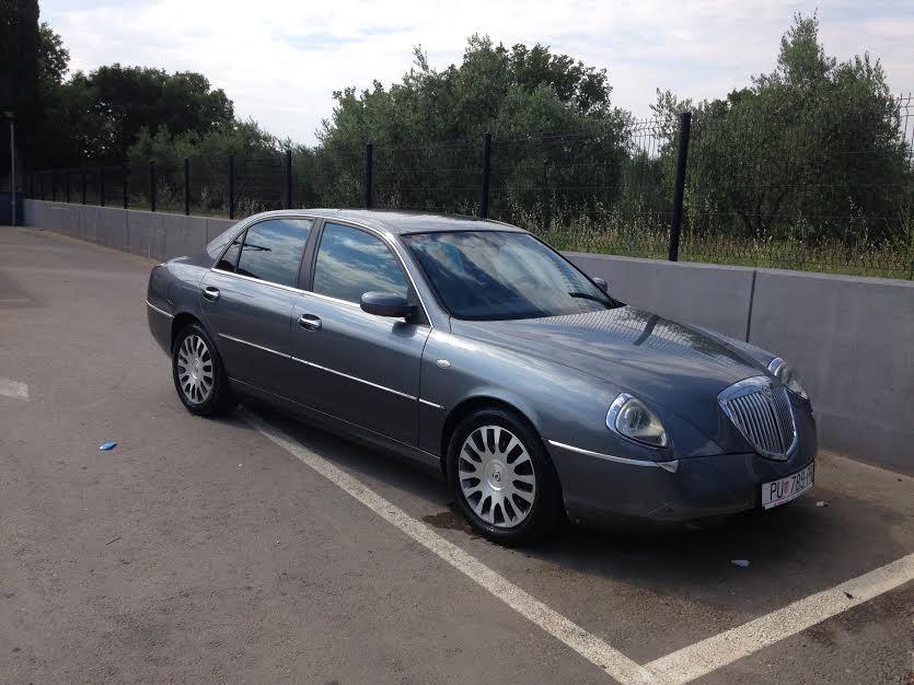 Lancia thesis 2.4 jtd picture