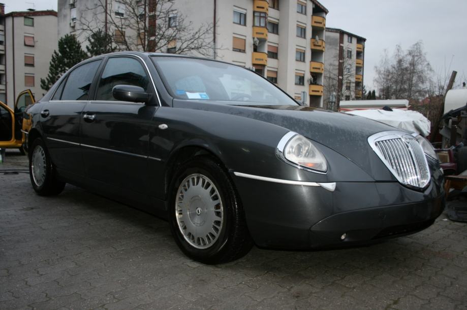 Lancia thesis v6 image