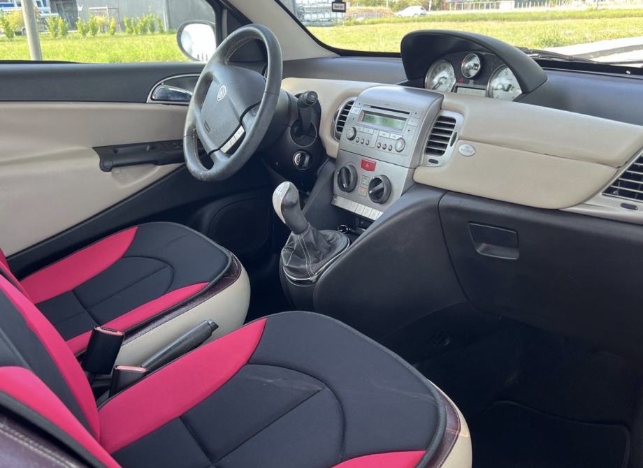 Lancia Y 1,3 16V JTD * reg 1 godinu na kupca * km orig * jamstvo, fotografija 11