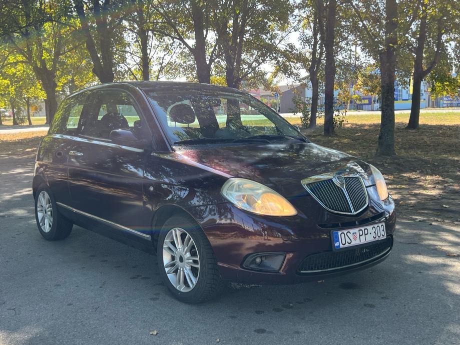 Lancia Y 1,3 16V JTD * reg 1 godinu na kupca * km orig * jamstvo, fotografija 4