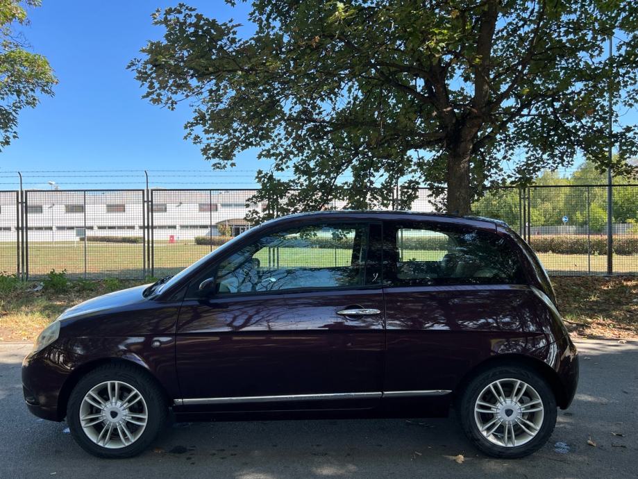 Lancia Y 1,3 16V JTD * reg 1 godinu na kupca * km orig * jamstvo, fotografija 2