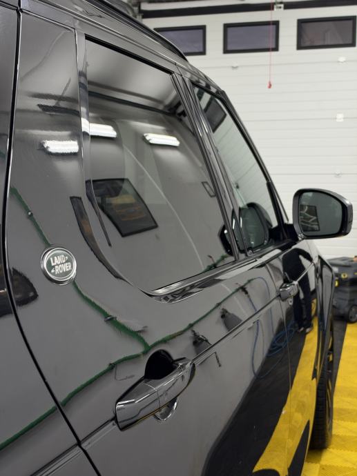 Land Rover Discovery 3.0 HSE Td6, fotografija 5