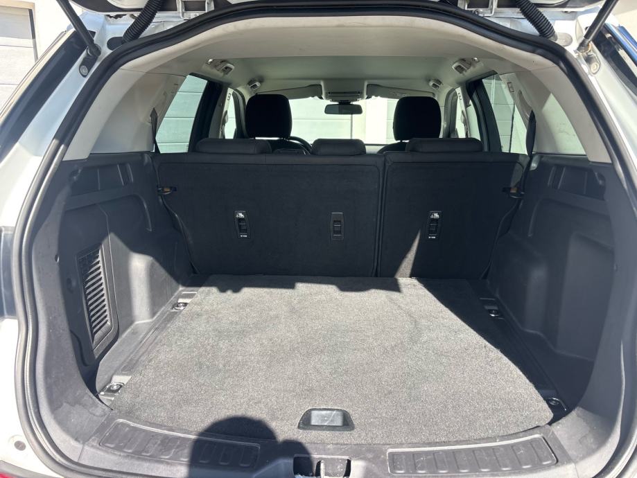 Land Rover Discovery Sport 2.0 Diesel 4x4, fotografija 17