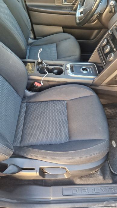 Land Rover Discovery Sport SE automatik, fotografija 11