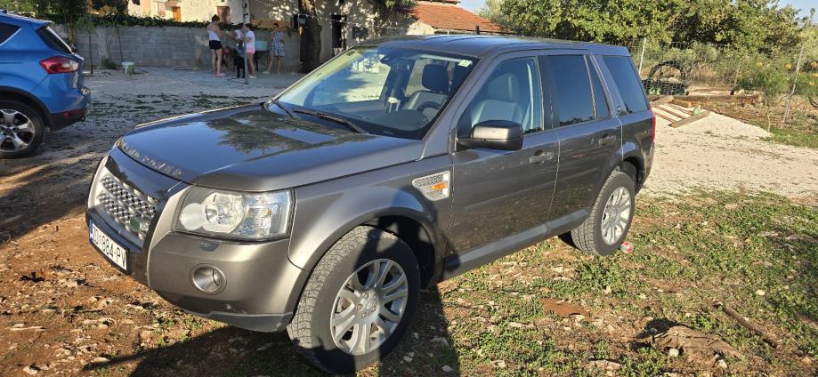 Land Rover Freelander 2,2 TD4 SE automatik, fotografija 3