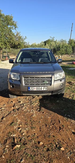Land Rover Freelander 2,2 TD4 SE automatik, fotografija 2
