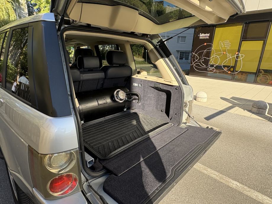 Land Rover Range Rover 4,4 V8 HSE automatik, fotografija 12