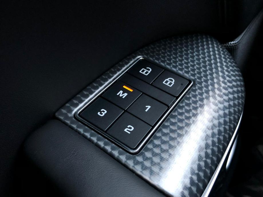 Land Rover Range Rover Sport 3,0d, Black Edition, reg 1.god, fotografija 19