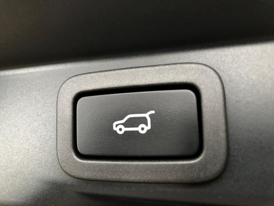 Land Rover Range Rover Sport 3,0d, Black Edition, reg 1.god, fotografija 20
