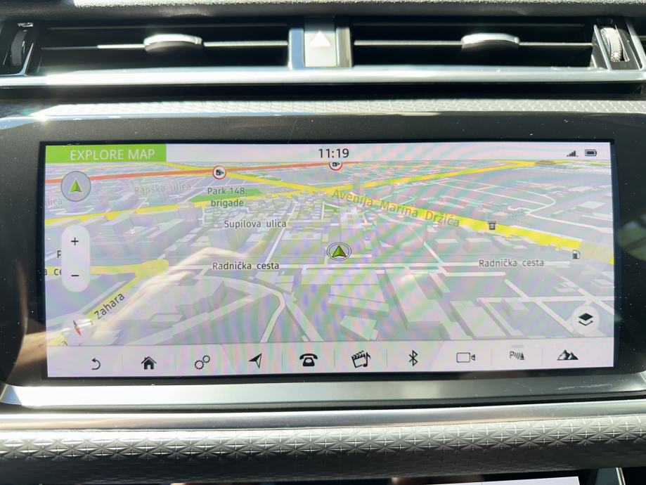 Land Rover Range Rover Velar *R-DYNAMIC*PANO*OVLAŠTENI SERVISI*REG5/27, fotografija 18