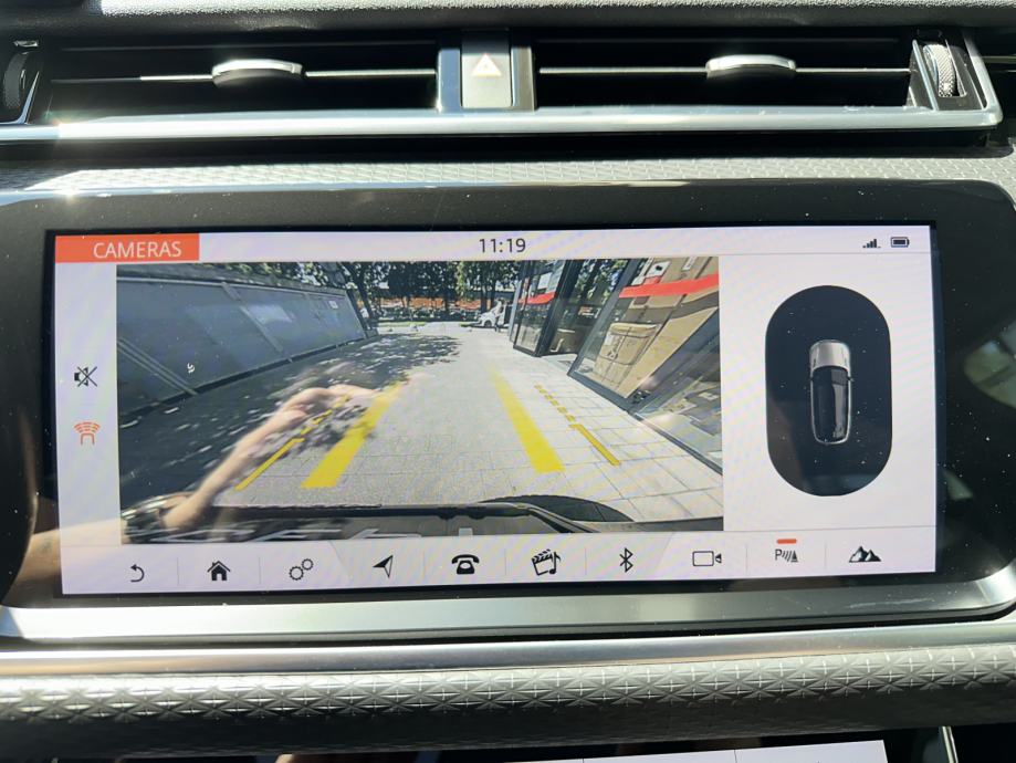 Land Rover Range Rover Velar *R-DYNAMIC*PANO*OVLAŠTENI SERVISI*REG5/27, fotografija 17