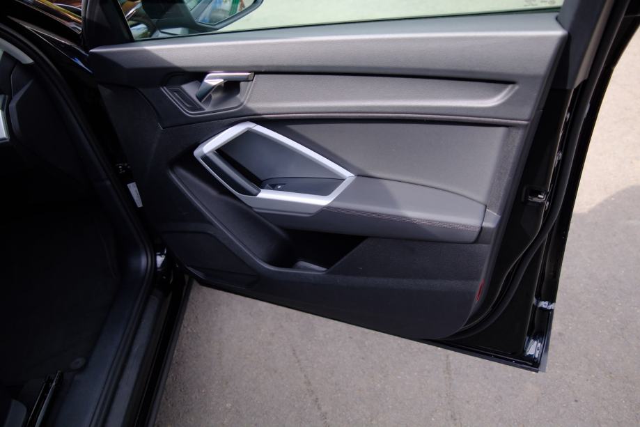Leasing bez učešća Audi Q3 35 TDI automatik Navi,temp.,koža,kamera...., fotografija 7
