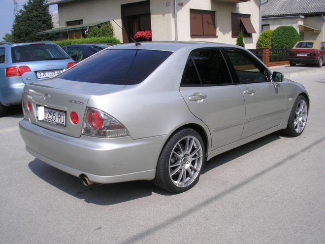 Lexus IS 200 AUTOMATIC SPORT,KAO NOV, 2002 god.