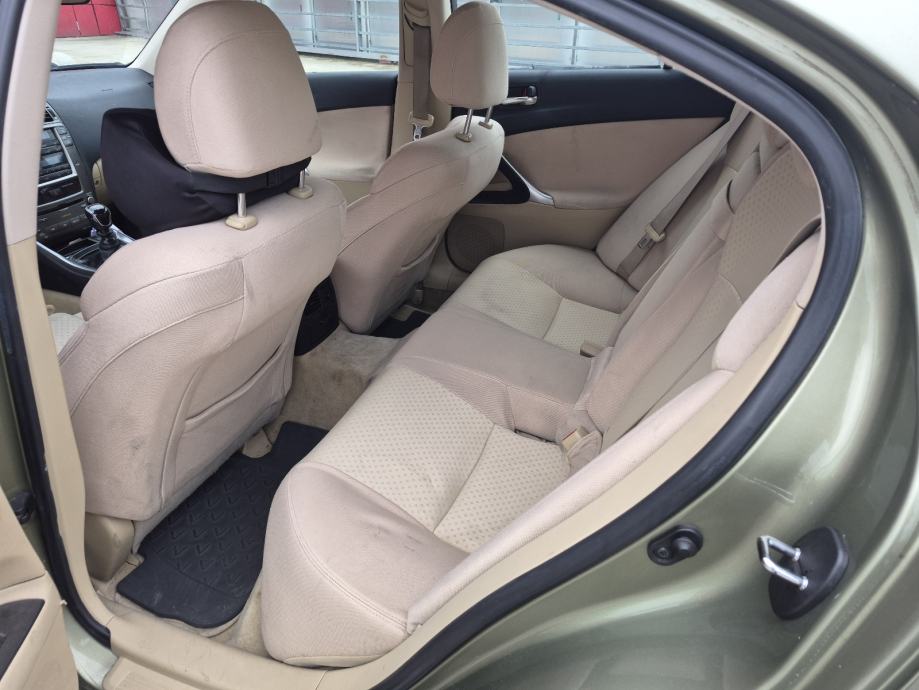 Lexus IS 220d, fotografija 8