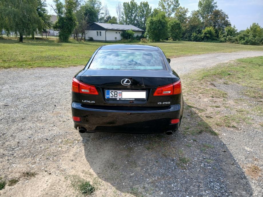 Lexus IS 250 Sport, fotografija 8