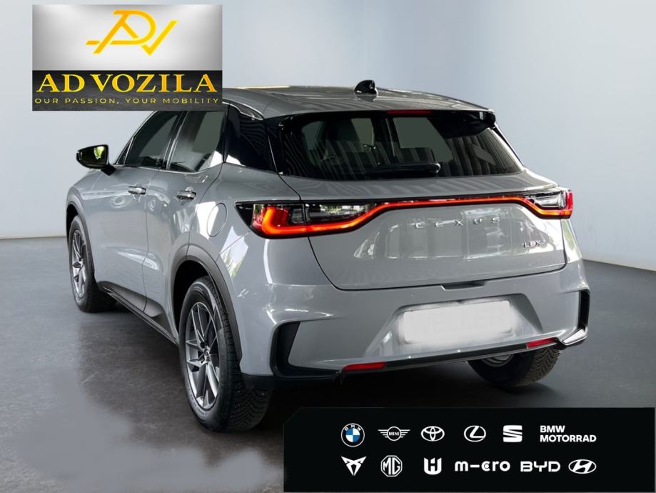 Lexus LBX hibrid LED Kamera Keyless Go, fotografija 3