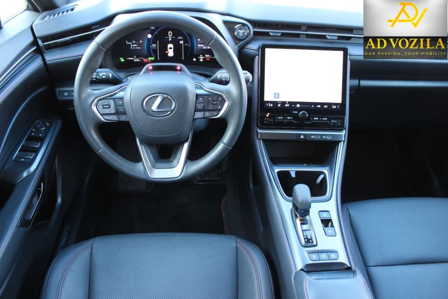Lexus LBX Emotion LED Kamera Ambi.sv.Navig Keyless €33.900, fotografija 9
