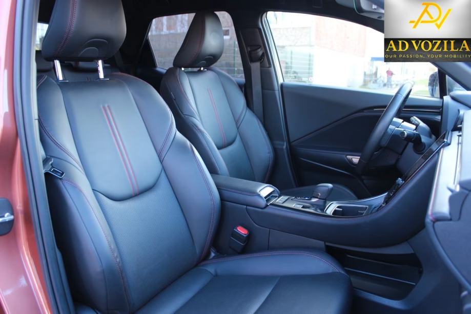 Lexus LBX Emotion LED Kamera Ambi.sv.Navig Keyless €33.900, fotografija 15