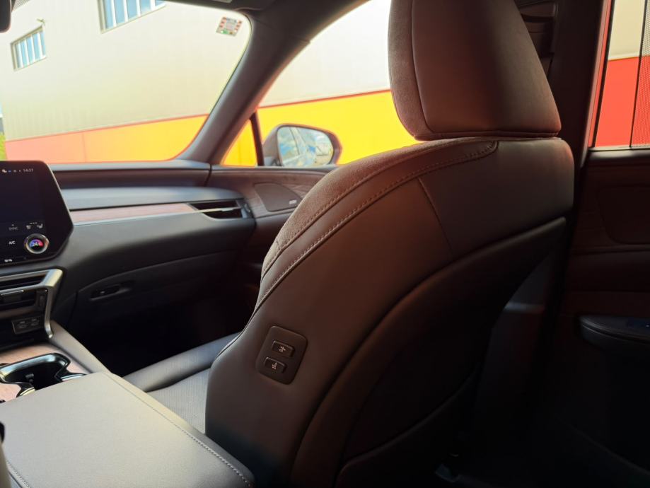 LEXUS RX 450H+ LUXURY 227KW/309KS, fotografija 14