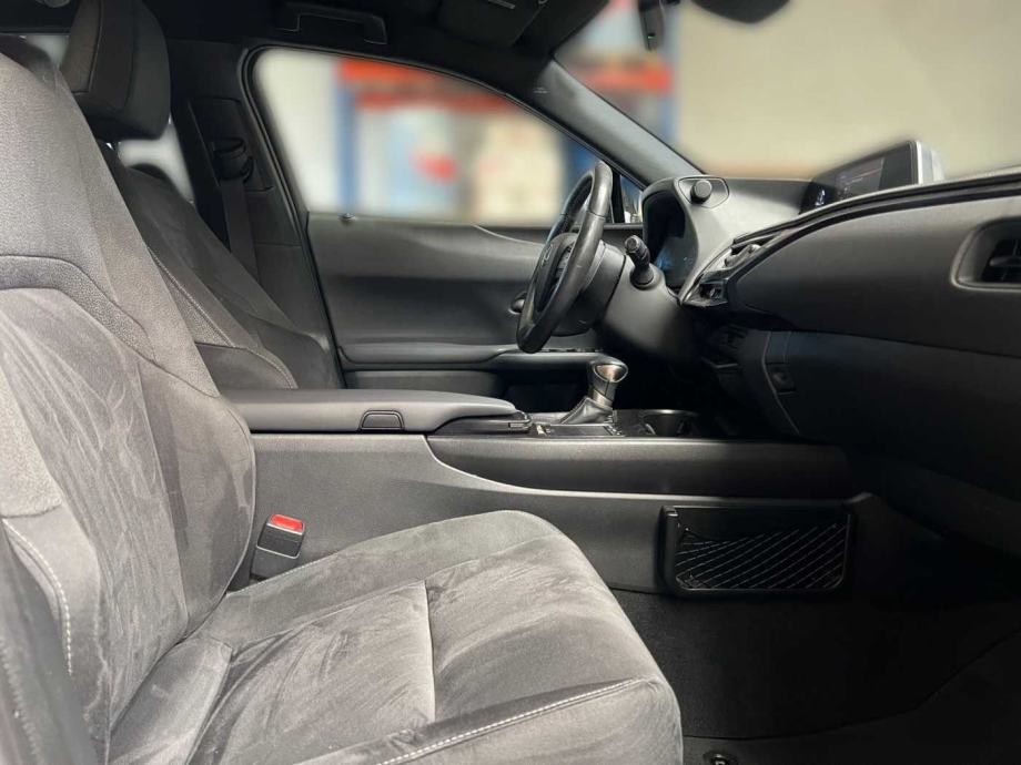 Lexus UX UX 250h Automatik, Hybrid, fotografija 12