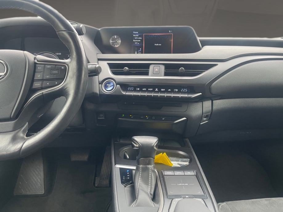 Lexus UX UX 250h Automatik, Hybrid, pogled izvana - slika 2