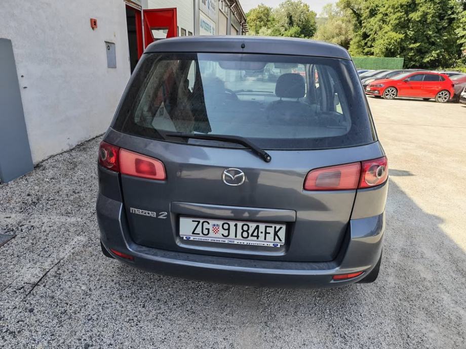 Mazda 2 1,25 i II, fotografija 4