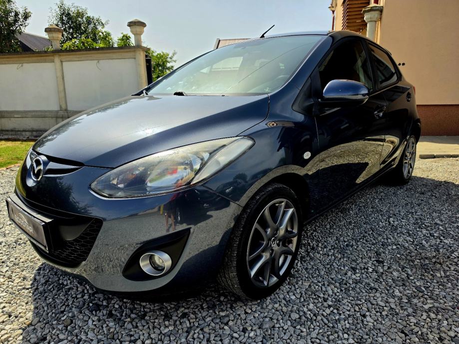 Mazda 2 1,3 benzin 2012 godina #Navi,park senzori ,gr.sjedala...#, fotografija 3