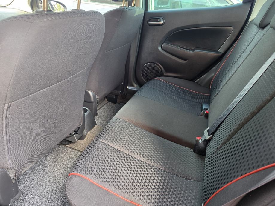 Mazda 2 1,3 benzin 2012 godina #Navi,park senzori ,gr.sjedala...#, fotografija 18