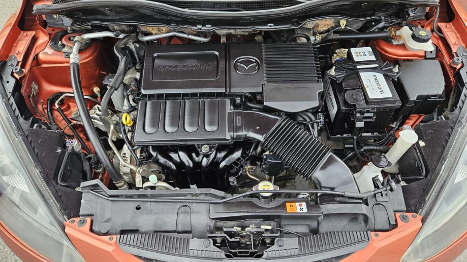 Mazda 2 1,3 i CE Pro Klima, Abs, Daljinsko, El podizači, Reg.do 6/2027, fotografija 13