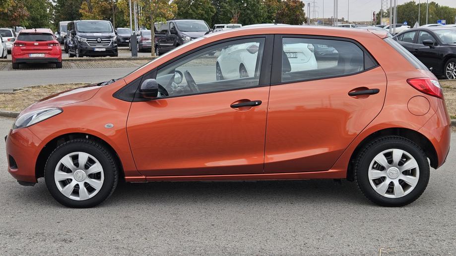 Mazda 2 1,3 i CE Pro Klima, Abs, Daljinsko, El podizači, Reg.do 6/2027, fotografija 8