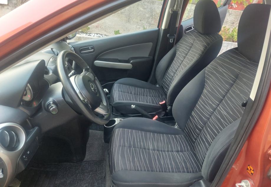 Mazda 2 1,3 i CE, fotografija 14