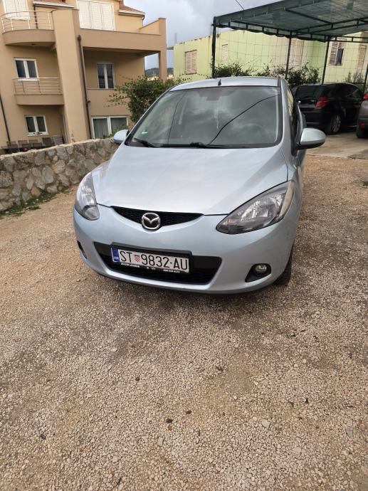 Mazda 2 1,3 i CE reg do 10/27 nije fixno, fotografija 2