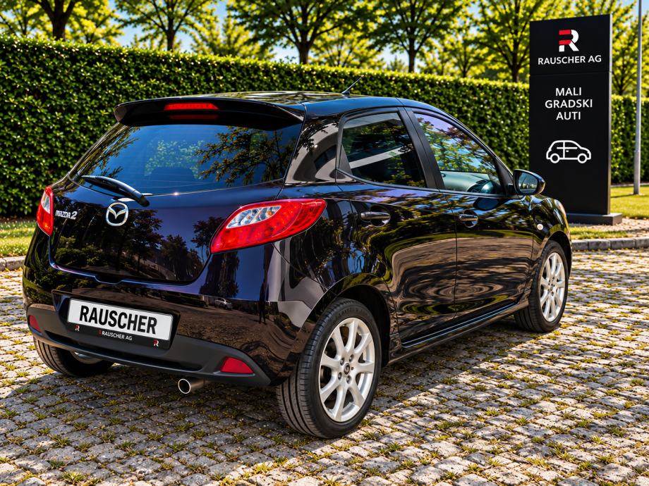 MAZDA 2 1.3 DYNAMIC "500 EURA BLACK WEEK"–MALA VELIKA MAZDA, fotografija 3