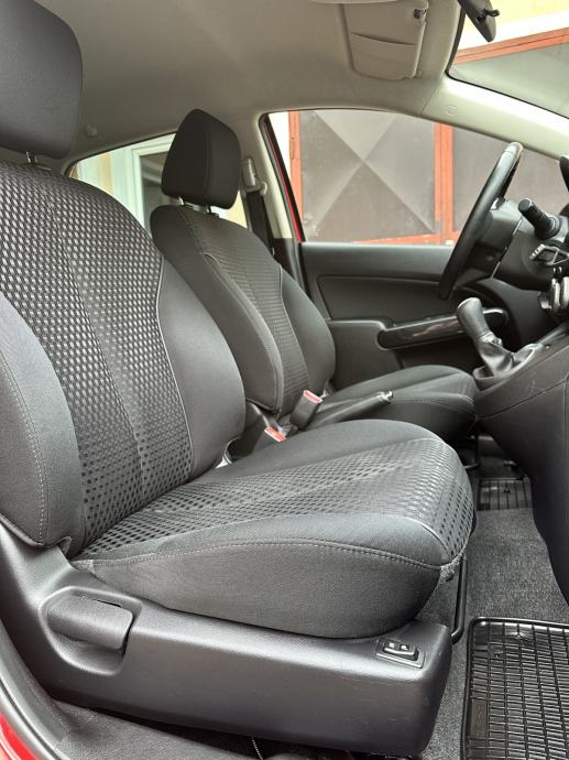 Mazda 2 1,3 i * NAVI * GARANCIJA 12 MJESECI *, fotografija 10